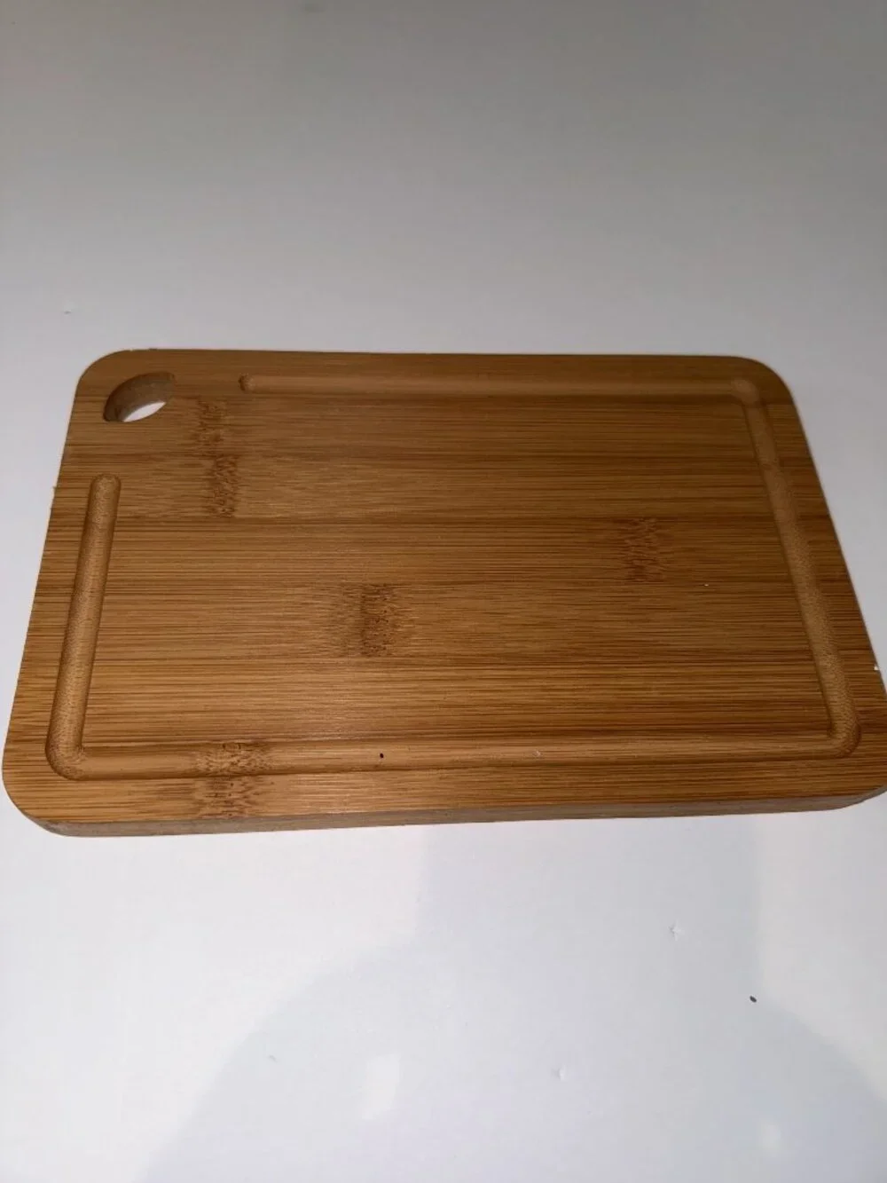 KeeCHEE Bamboo Cutting Board Small with Juice Groove and Hanging Hole